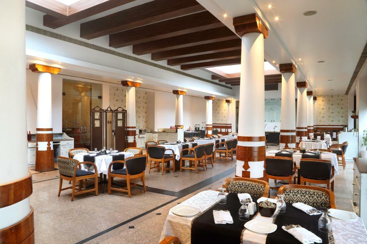 Hotel Maurya Patna Patna  Dış mekan fotoğraf